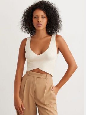 Dynamite Ribbed Twist-Front Cream Tank